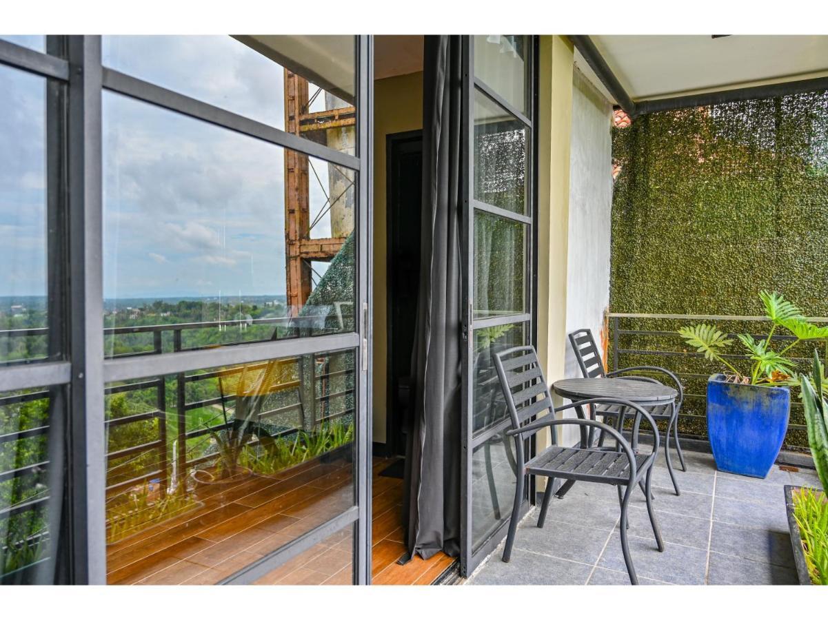Capital O 890 Nami Hotel Tagaytay Tagaytay City Eksteriør billede