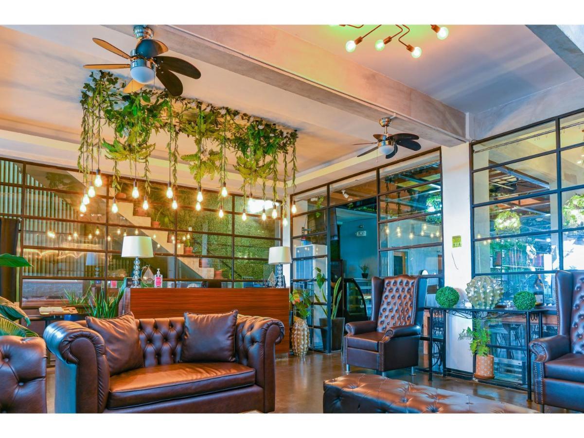 Capital O 890 Nami Hotel Tagaytay Tagaytay City Eksteriør billede